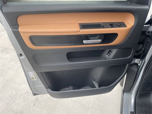 New 2025 Volkswagen ID. Buzz Pro S image 11