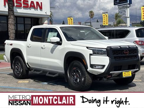 New 2026 Nissan Frontier PRO-4X w/ Pro-4x Convenience Package image 1