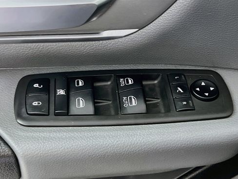 Used 2021 RAM 1500 Big Horn AWD/4WD image 16