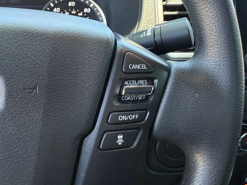 Used 2023 Nissan Frontier SV w/ Technology Package RWD image 17