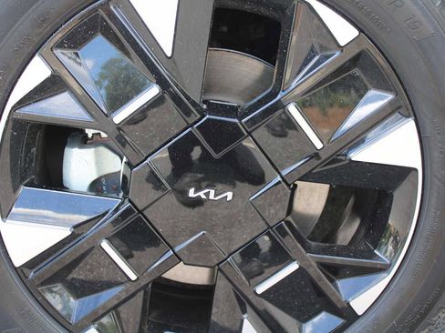 New 2026 Kia Sportage SX image 18