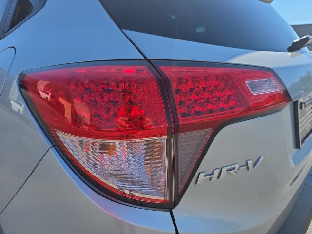 Used 2016 Honda HR-V EX image 34