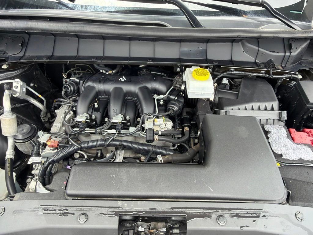 Used 2024 Nissan Pathfinder SV AWD/4WD image 14