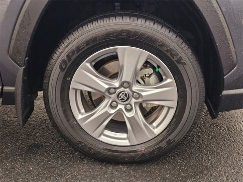 Used 2025 Toyota RAV4 XLE image 9