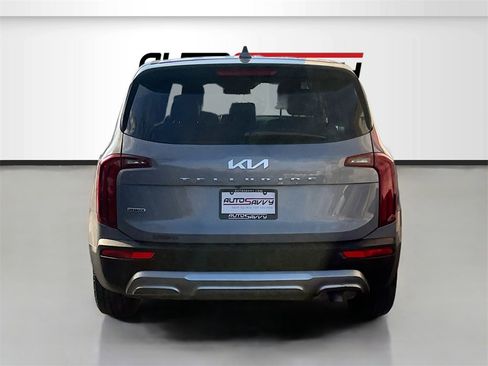 Used 2022 Kia Telluride LX image 6