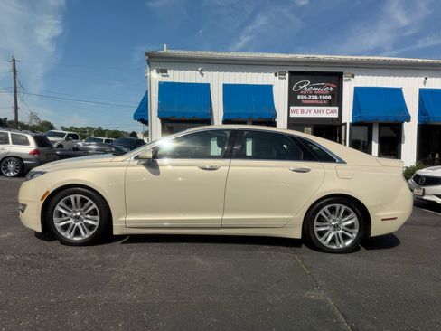 Used 2016 Lincoln MKZ AWD w/ Equipment Group 300A Reserve image 8