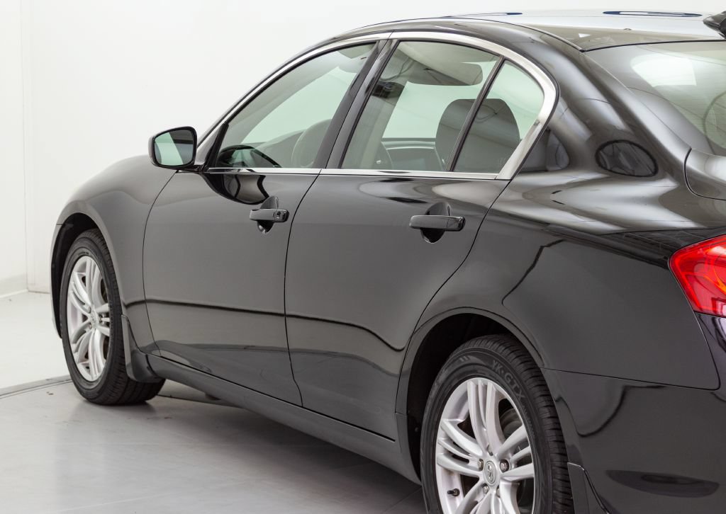 Used 2013 INFINITI G37 x Sedan w/ Premium Pkg AWD/4WD image 13