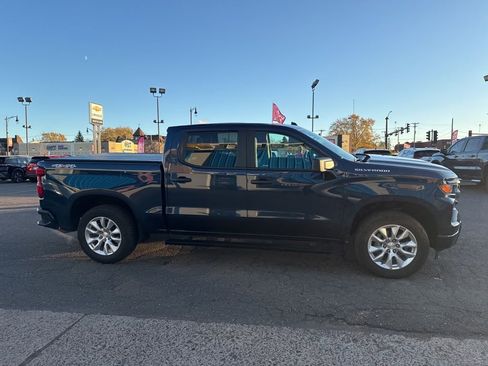 Used 2023 Chevrolet Silverado 1500 Custom image 7