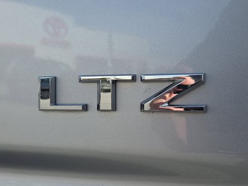 Used 2022 Chevrolet Silverado 1500 LTZ image 8