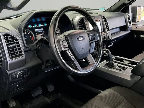 Used 2017 Ford F150 XLT w/ Equipment Group 302A Luxury AWD/4WD image 18