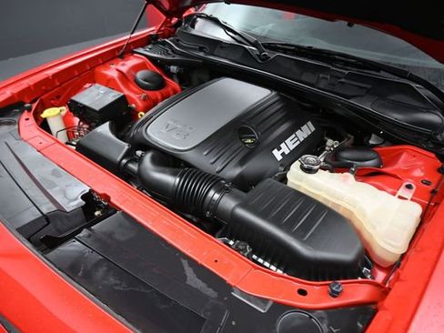 Used 2016 Dodge Challenger R/T RWD image 71
