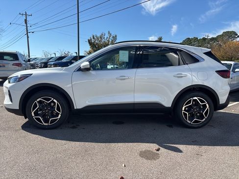 New 2026 Ford Escape Platinum w/ Premium Technology Package image 5