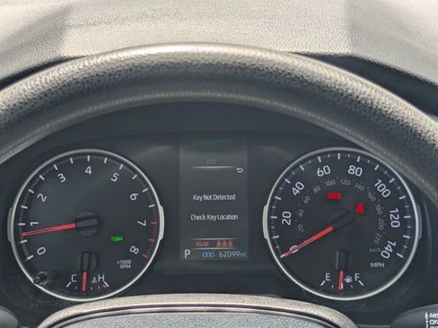 Used 2022 Toyota RAV4 XLE image 16