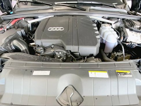 Used 2021 Audi A5 2.0T Premium Plus w/ Premium Plus image 9