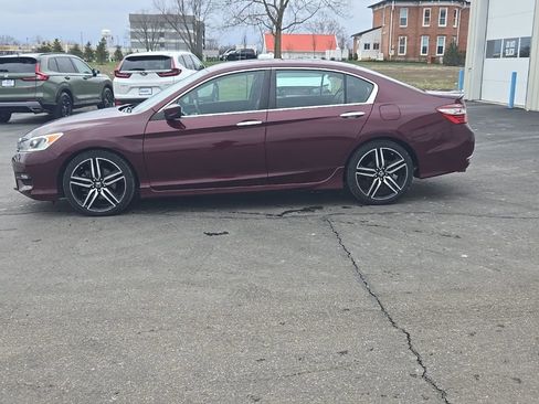 Used 2017 Honda Accord Sport Special Edition image 4