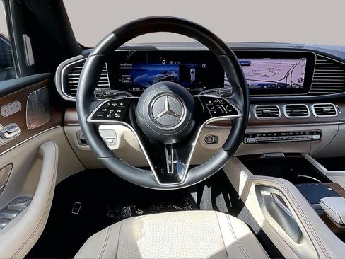 Used 2024 Mercedes-Benz GLE 450 4MATIC image 6