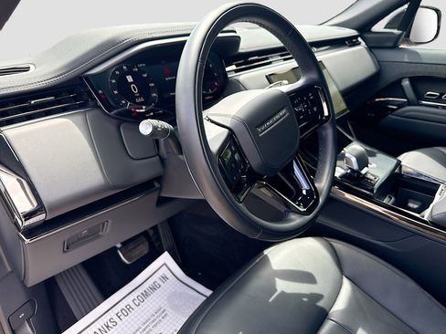 Used 2025 Land Rover Range Rover Sport Dynamic SE image 25