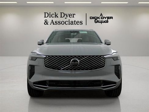 New 2026 Volvo XC90 B6 Plus w/ Protection Package Premier image 8