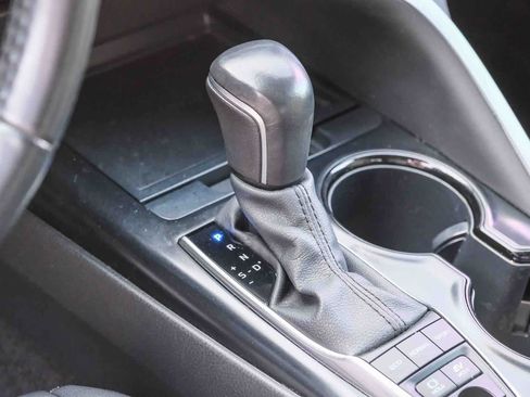 Certified 2020 Toyota Camry SE FWD image 21