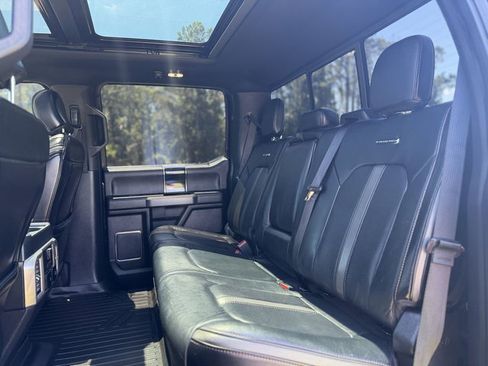 Used 2020 Ford F250 Platinum w/ FX4 Off-Road Package AWD/4WD image 9