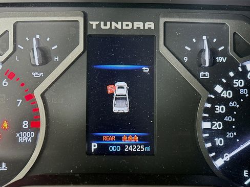 Used 2023 Toyota Tundra SR5 w/ SR5 Convenience Package AWD/4WD image 19