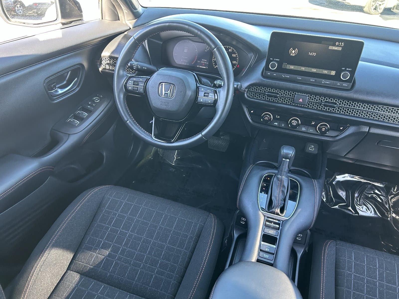 Certified 2025 Honda HR-V Sport image 17