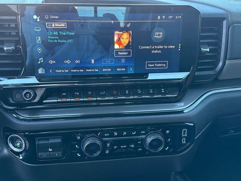 Used 2023 Chevrolet Silverado 1500 ZR2 image 31