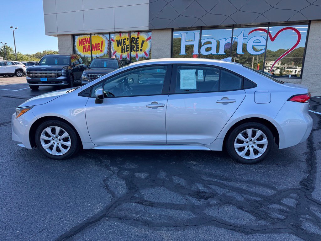 Used 2022 Toyota Corolla LE FWD image 8