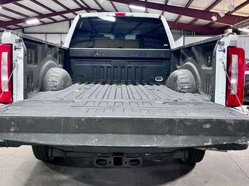 Used 2025 Ford F250 XL AWD/4WD image 4