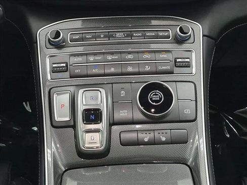 Used 2023 Hyundai Santa Fe SEL w/ Premium Package FWD image 12