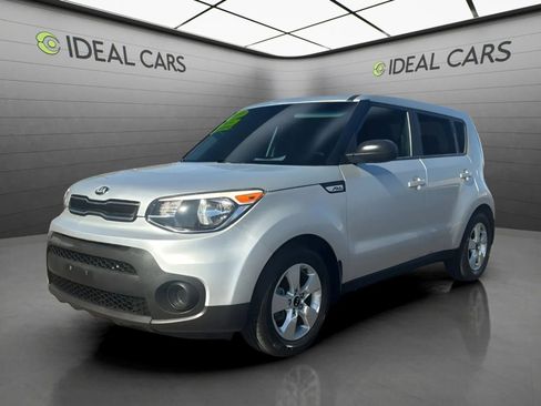 Used 2019 Kia Soul FWD image 1