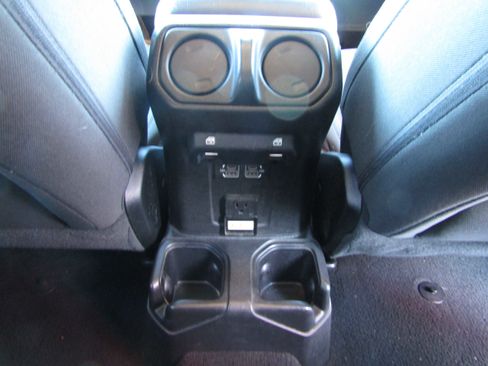 Used 2022 Jeep Wrangler Unlimited Sahara w/ Cold Weather Group image 22