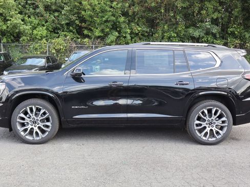 New 2026 GMC Acadia Denali Ultimate w/ LPO, Floor Liner Package AWD/4WD image 5