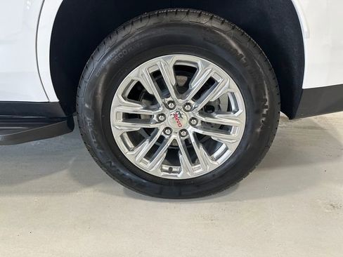 Used 2024 GMC Yukon SLE w/ Max Trailering Package image 16