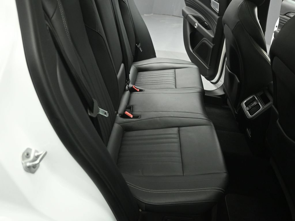 Used 2023 Maserati Grecale Modena AWD/4WD image 23