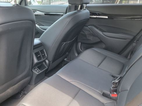 Certified 2024 Kia Seltos EX FWD image 6
