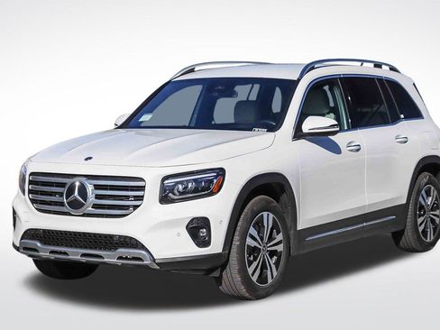 Certified 2025 Mercedes-Benz GLB 250 4MATIC image 3