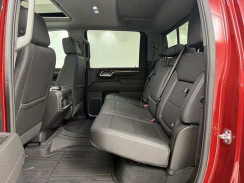 Used 2025 GMC Sierra 3500 SLT w/ SLT Premium Package image 27