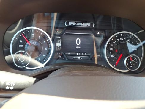 New 2026 RAM 1500 Laramie AWD/4WD image 23