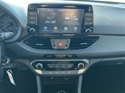 Used 2018 Hyundai Elantra GT image 21