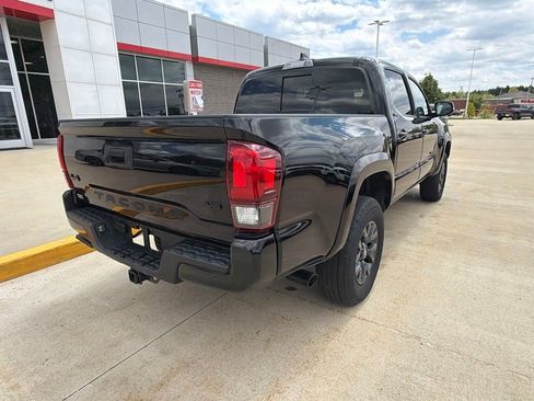 Used 2023 Toyota Tacoma SR5 w/ Technology Package AWD/4WD image 22