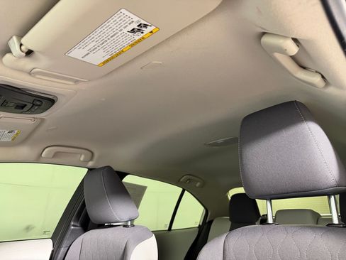 Used 2025 Toyota Corolla LE FWD image 21