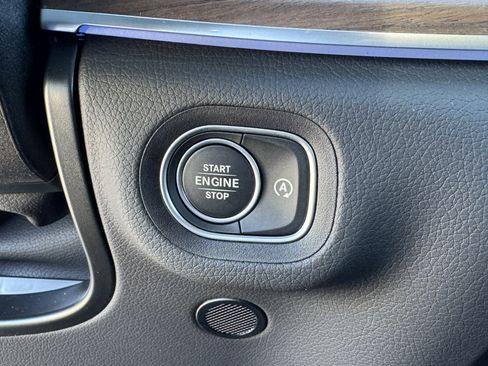 New 2025 Mercedes-Benz GLS 450 4MATIC image 24