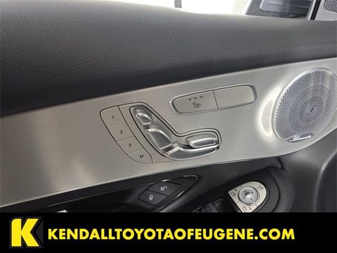 Used 2019 Mercedes-Benz GLC 350e 4MATIC image 16