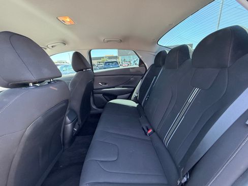 Certified 2024 Hyundai Elantra SEL FWD image 17