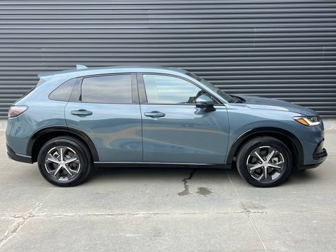 Used 2025 Honda HR-V EX-L image 10