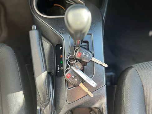 Used 2017 Toyota RAV4 LE w/ Carpet Mat Package AWD/4WD image 14