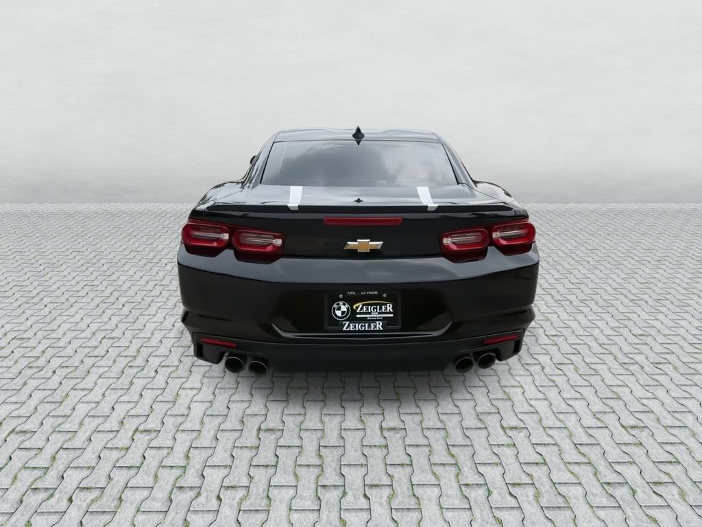 Used 2023 Chevrolet Camaro LT w/ Technology Package RWD image 7