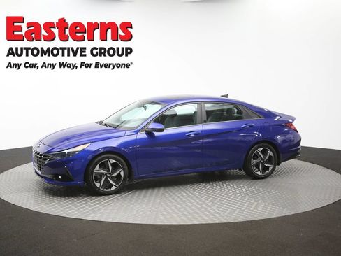 Used 2022 Hyundai Elantra SEL w/ Convenience + Premium Package FWD image 59