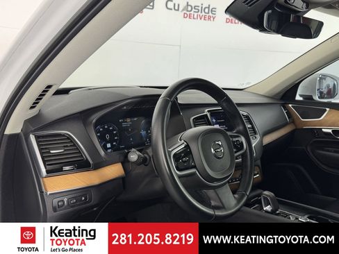 Used 2022 Volvo XC90 T8 Inscription Expression w/ Advanced Package image 12